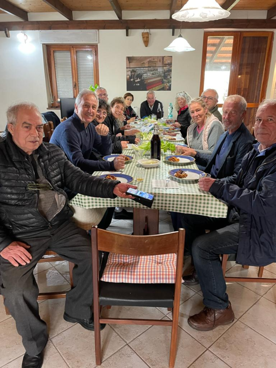 photo de Visite à Macomer concernant la réalisation du jardin social