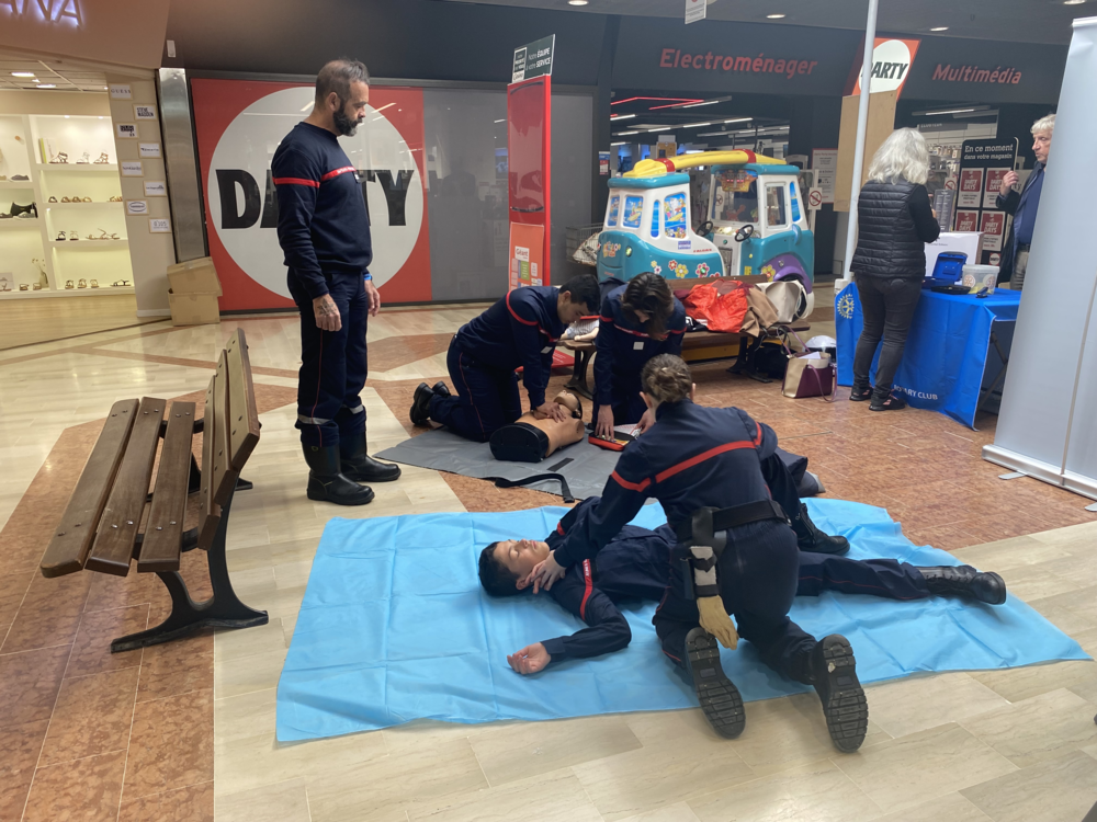 photo de TOMBOLA POUR ECOLE DES JEUNES SAPEURS POMPIERS